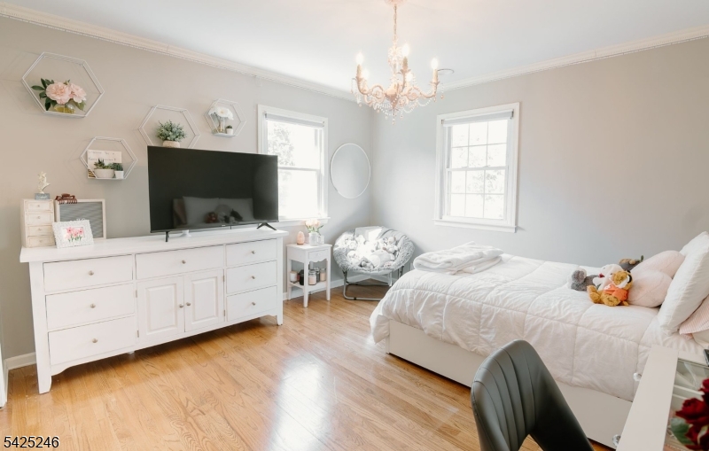 Colonial Oaks - Residential