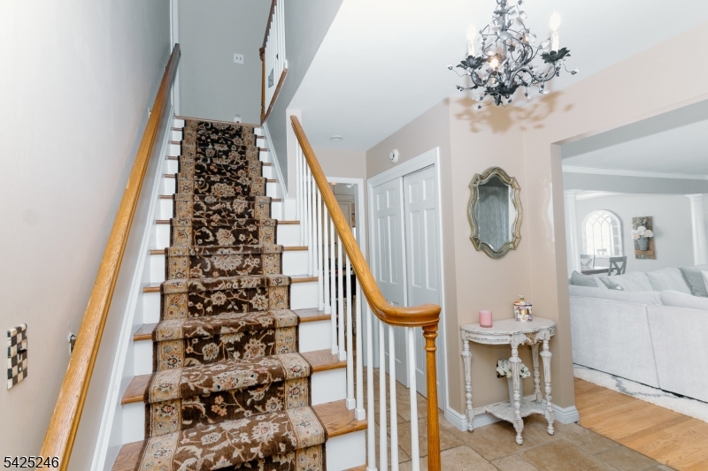 Colonial Oaks - Residential