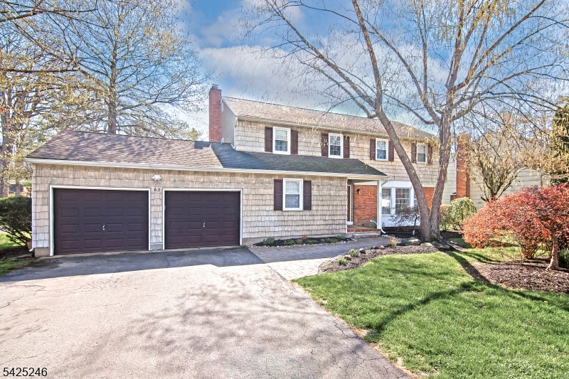 Colonial Oaks - Residential