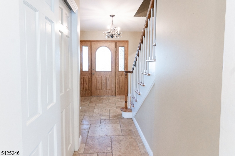 Colonial Oaks - Residential