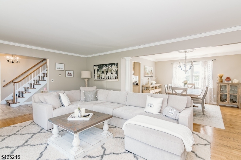 Colonial Oaks - Residential