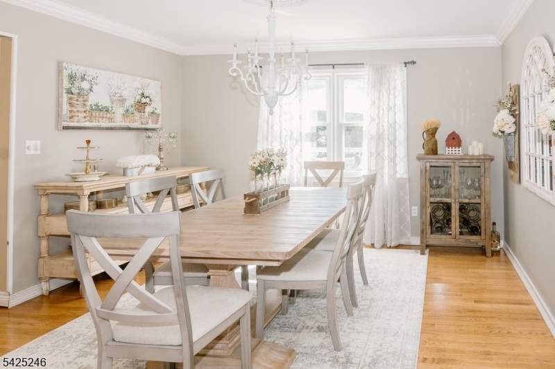 Colonial Oaks - Residential