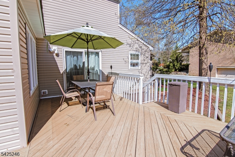 Colonial Oaks - Residential