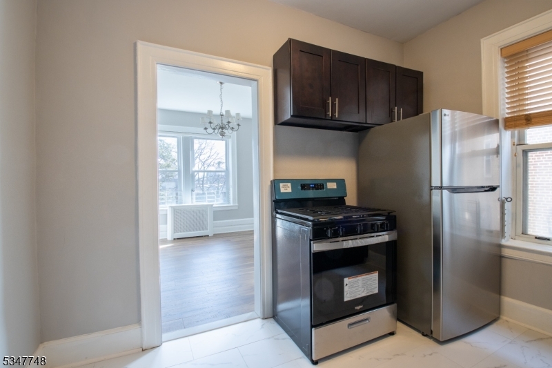 Montclair Twp., New Jersey 07042, United States, 2 Bedrooms Bedrooms, ,1 BathroomBathrooms,Residential,Active,99728