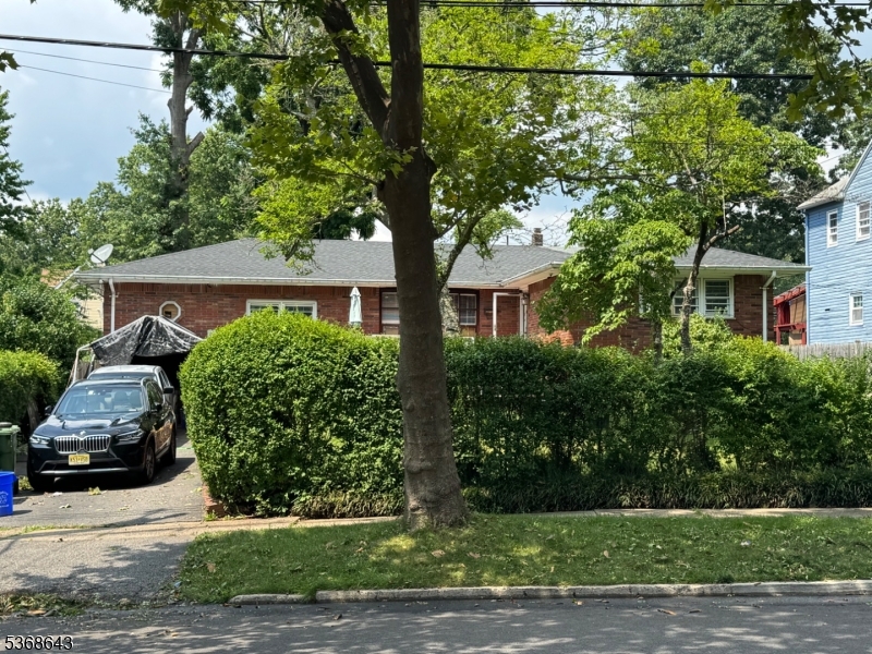Photo 1 of 3 — 210 W 7Th Ave, Roselle Boro, NJ 07203