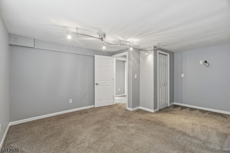 White Meadow Lake - Residential