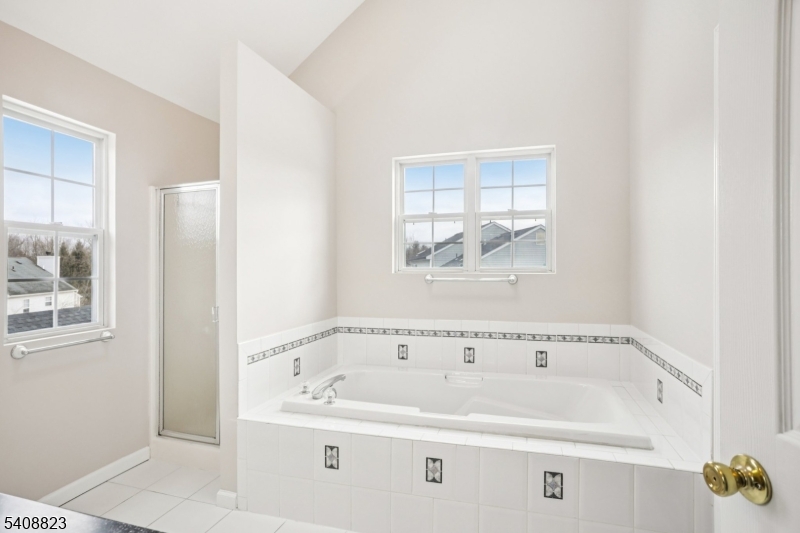 Castle Ridge - Residential