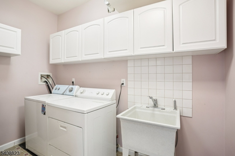 Castle Ridge - Residential