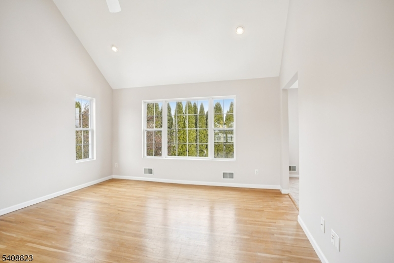 Castle Ridge - Residential