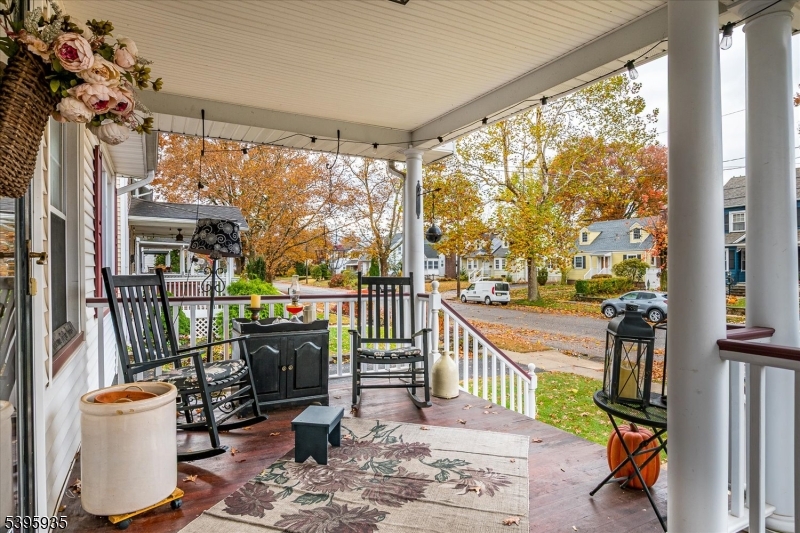 Dunellen Boro, New Jersey 08812, United States, 3 Bedrooms Bedrooms, ,2 BathroomsBathrooms,Residential,Active,241915