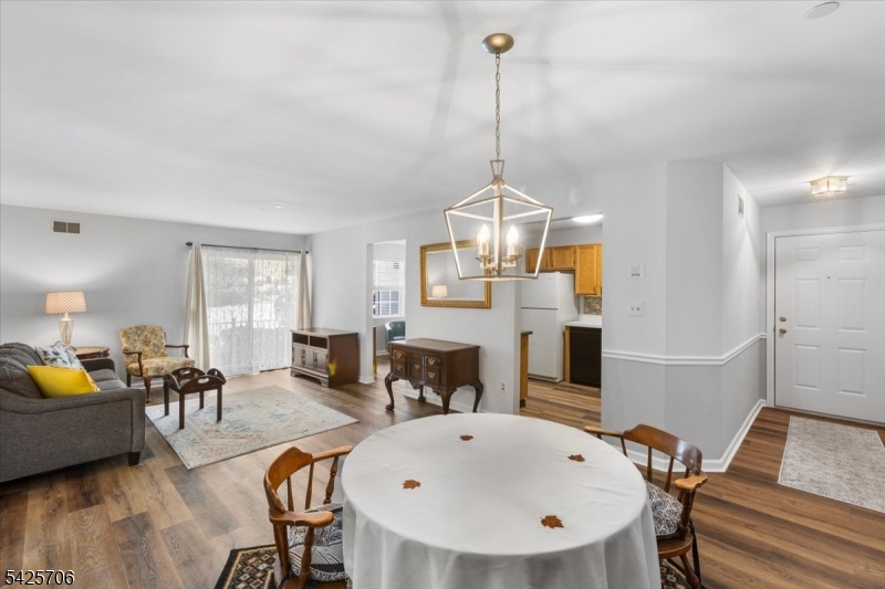 Seasons Glen - Residential