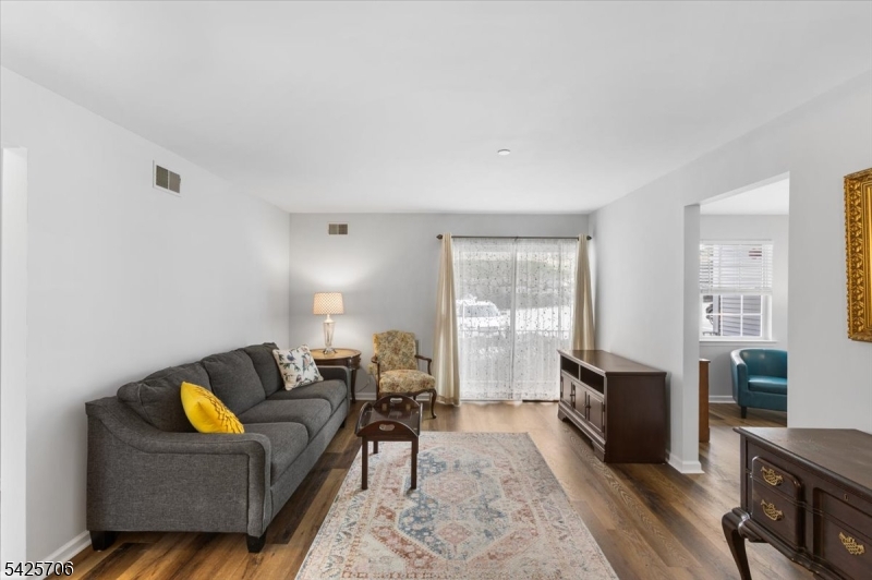 Seasons Glen - Residential