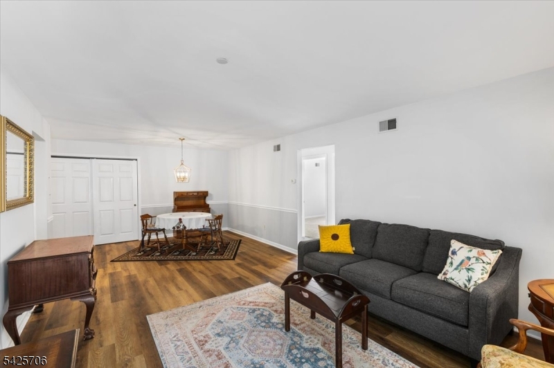 Seasons Glen - Residential