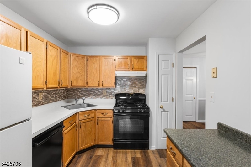 Seasons Glen - Residential