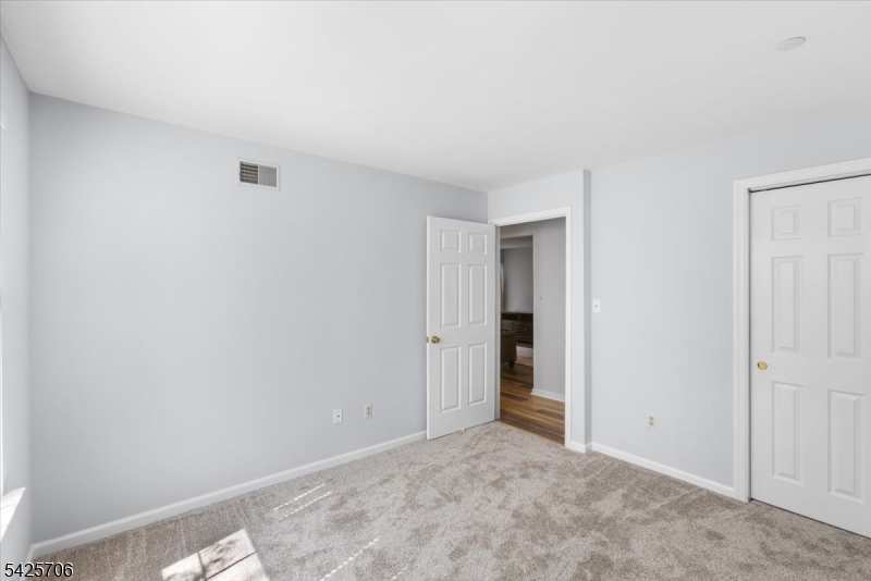 Seasons Glen - Residential