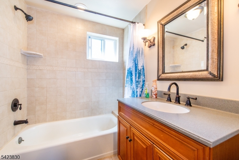 Pinecliff Lake - Residential