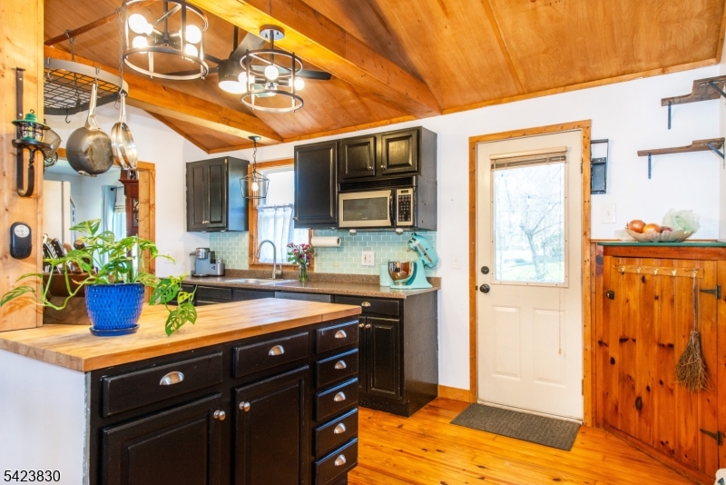 Pinecliff Lake - Residential