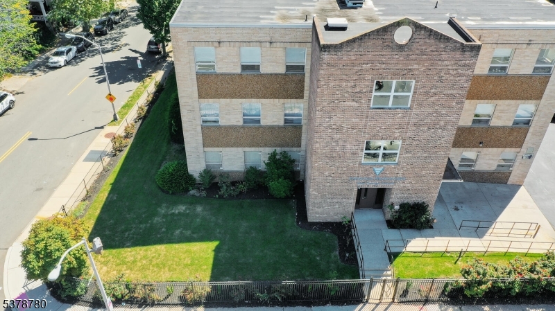 Medical/Professional Office - Commercial Sale