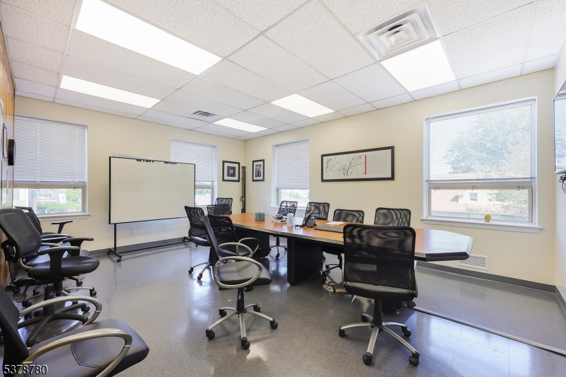 Medical/Professional Office - Commercial Sale