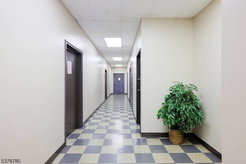 Medical/Professional Office - Commercial Sale