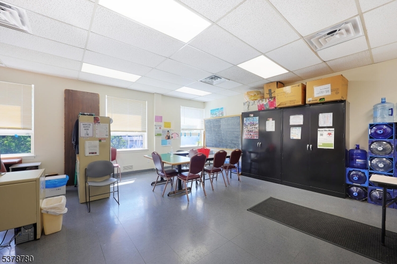 Medical/Professional Office - Commercial Sale