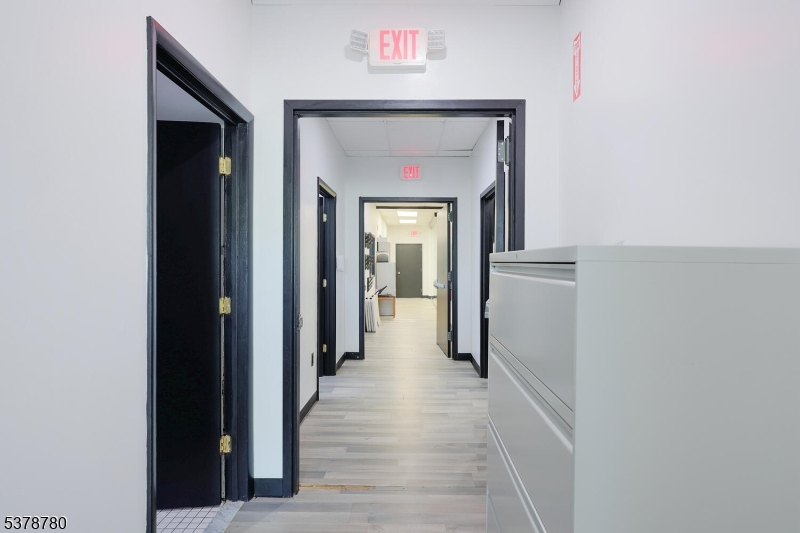 Medical/Professional Office - Commercial Sale