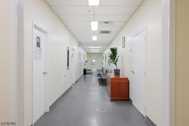 Medical/Professional Office - Commercial Sale