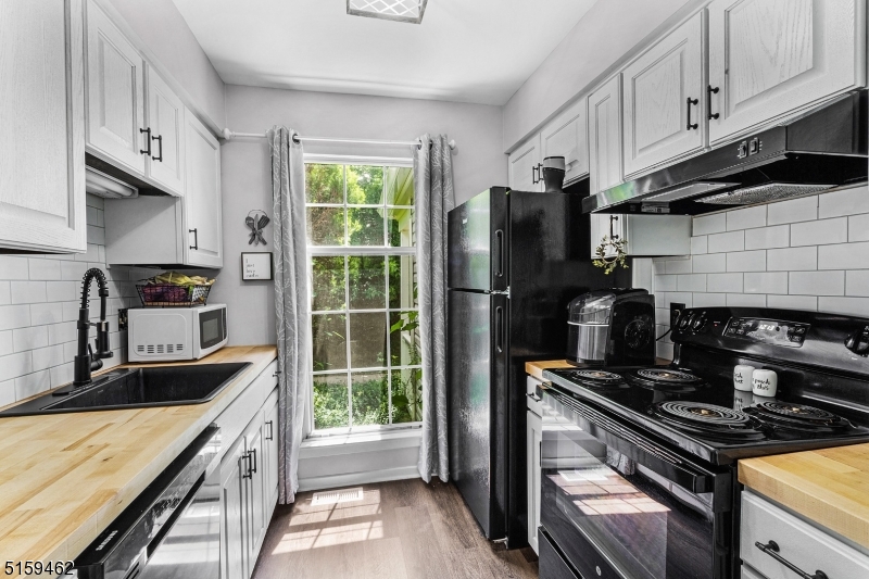 Panther Valley - Residential