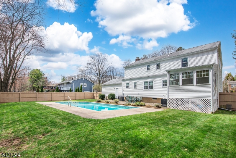 INTERVALE HEIGHTS - Residential