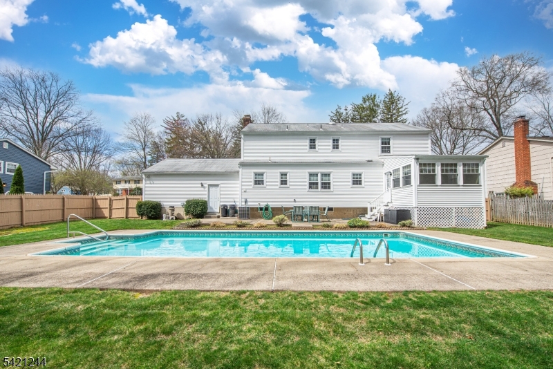 INTERVALE HEIGHTS - Residential