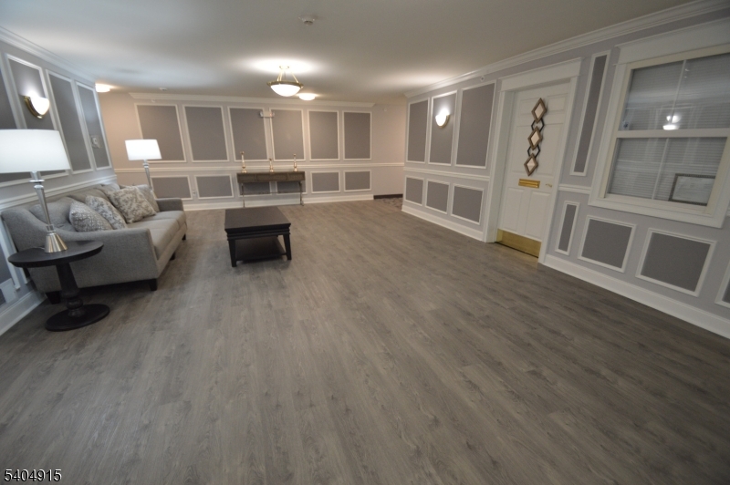 Kings View on the Pond - Residential Lease