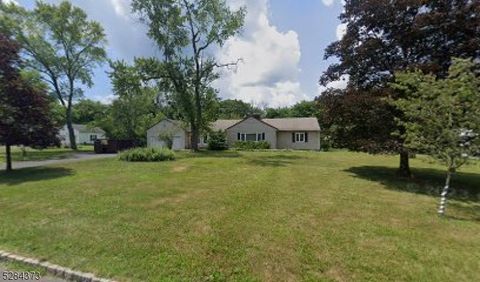 516 Vanderveer Rd, Bridgewater Twp., NJ 08807 - #: 3901594