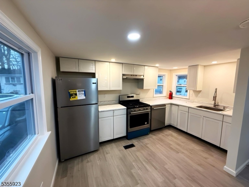46 Roberts RD