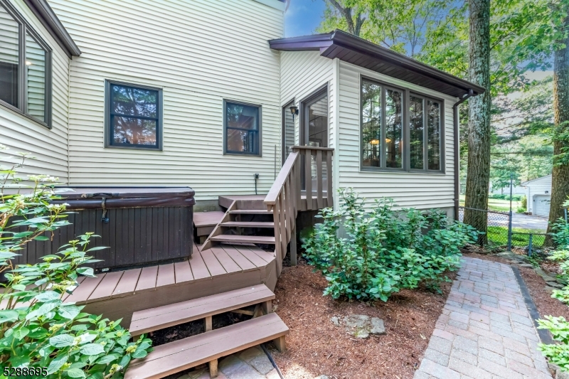 Nestlingwood - Residential