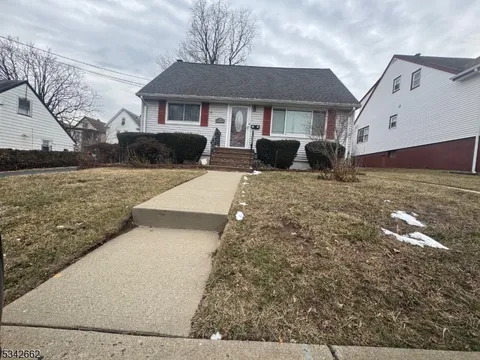 MLS: 3949745