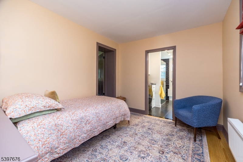 Finesville - Residential