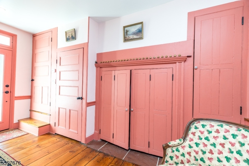 Finesville - Residential