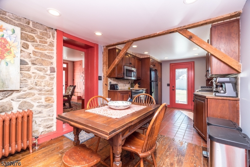 Finesville - Residential