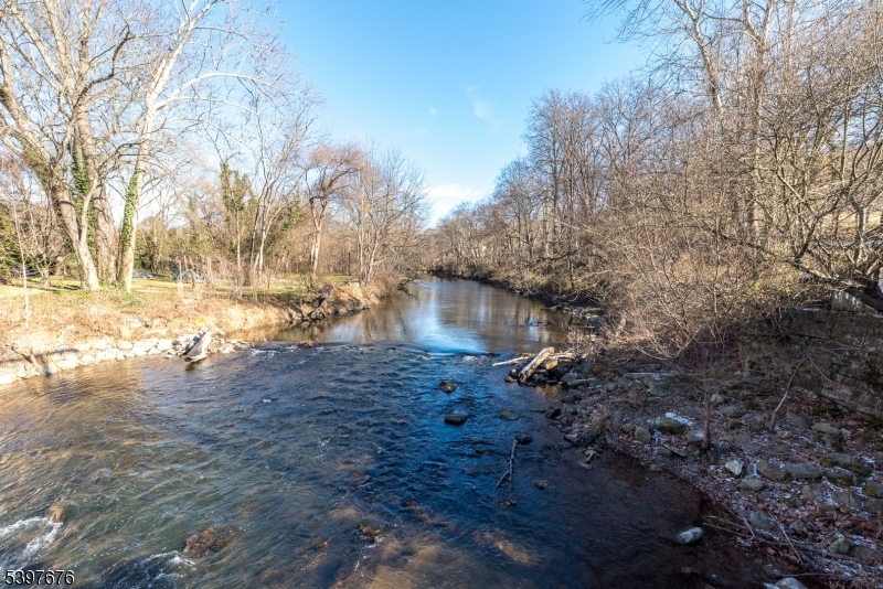 Finesville - Residential