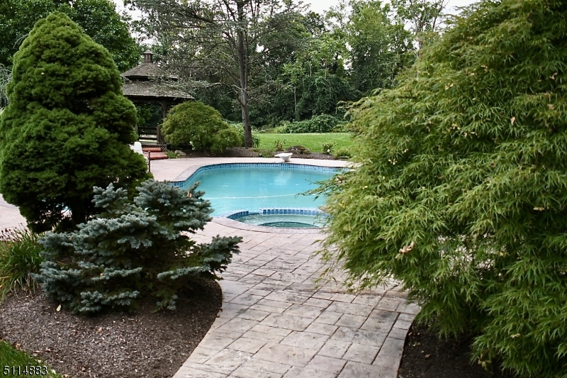 New Vernon - Residential