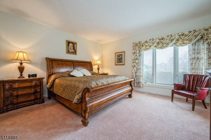 New Vernon - Residential