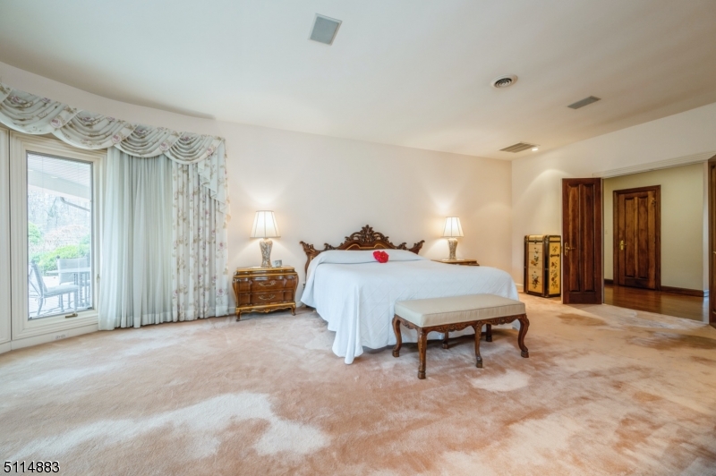 New Vernon - Residential