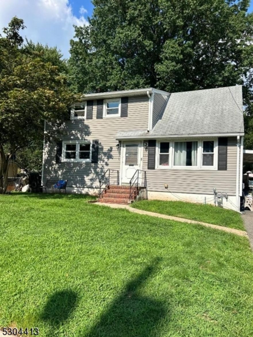 Charming three-bedroom, three full bathroom Cape Cod located in Roselle. This well-maintained home features a modern kitchen, spacious living areas, and a cozy finished basement offering additional living space. Enjoy a private backyard, perfect for entertaining or relaxing. Conveniently located near shopping, parks, and major transportation with easy access to NYC.