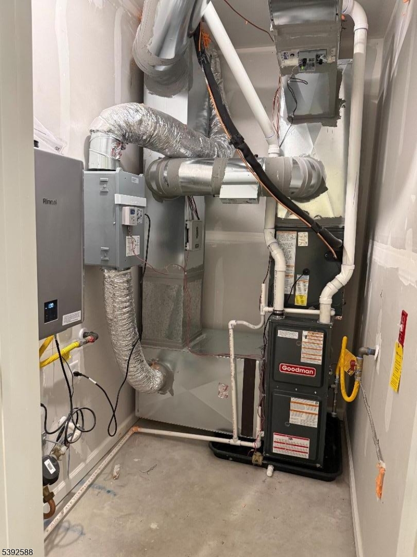 The Hills at Warren - Residential Lease