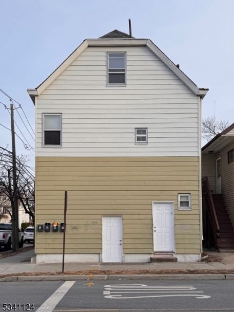 MLS: 3948375