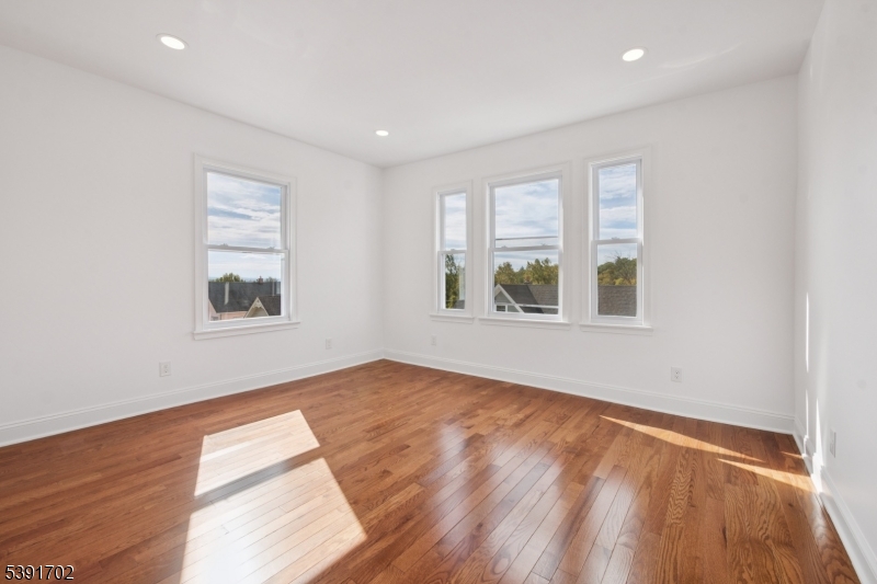 Main St - Residential Lease