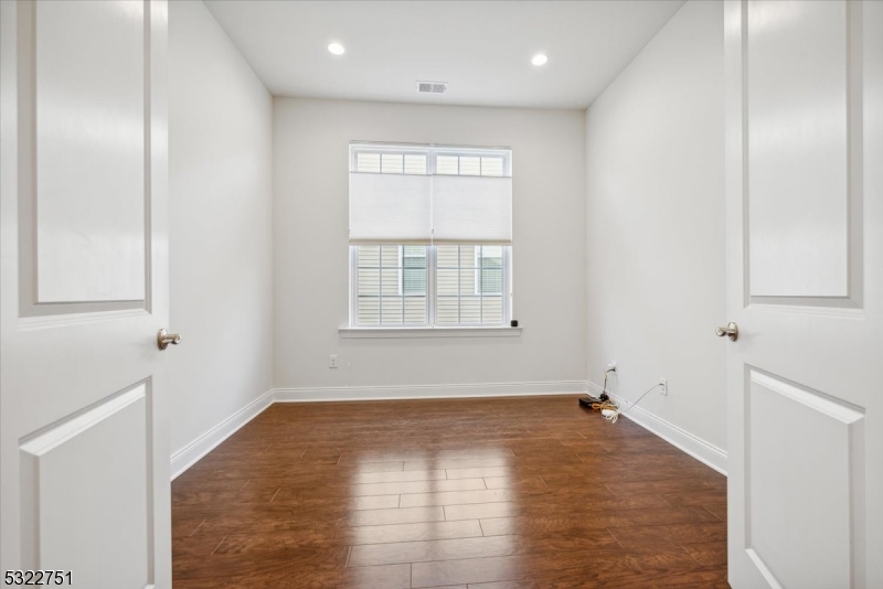 REGENCY AT FLANDERS - Residential