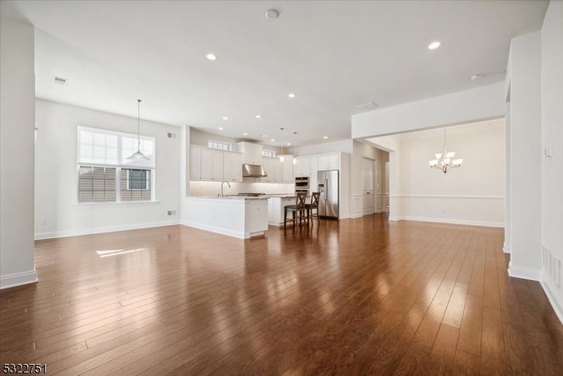 REGENCY AT FLANDERS - Residential