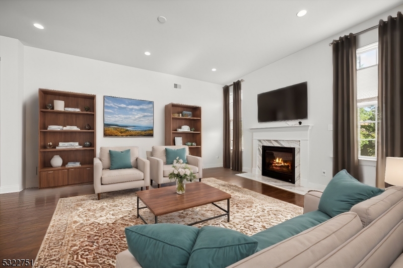 REGENCY AT FLANDERS - Residential