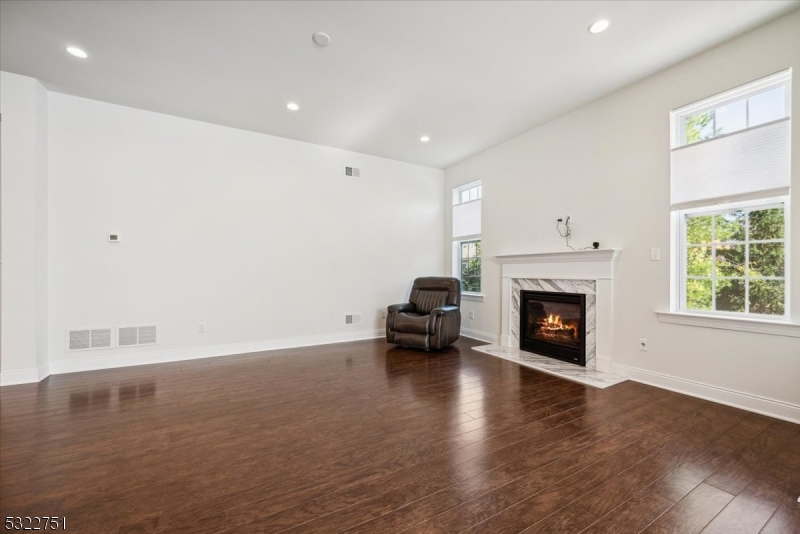 REGENCY AT FLANDERS - Residential